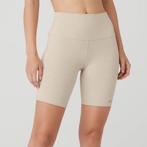 High-Waist Alo Biker Short - Oatmeal Heather